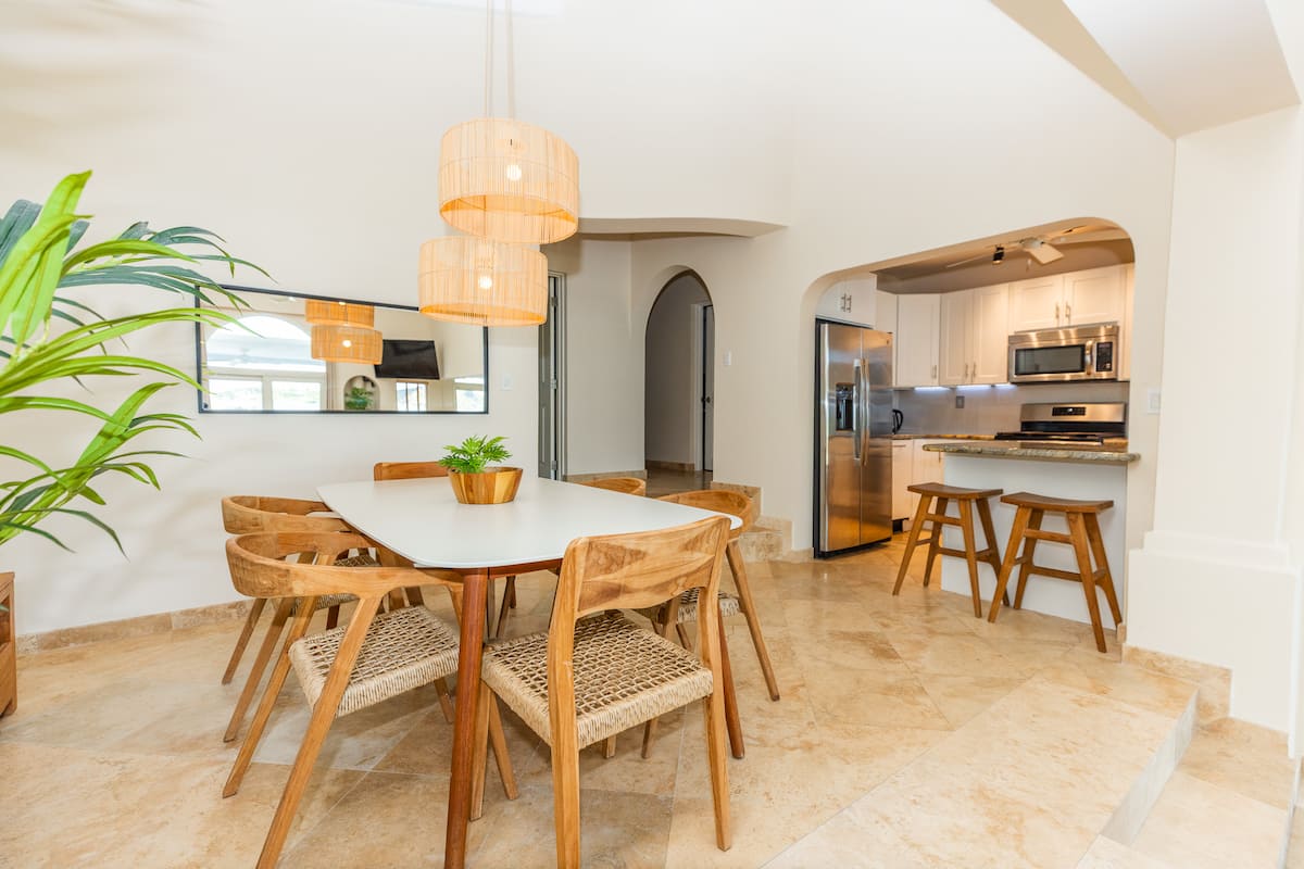 Dining area connected to the kitchen